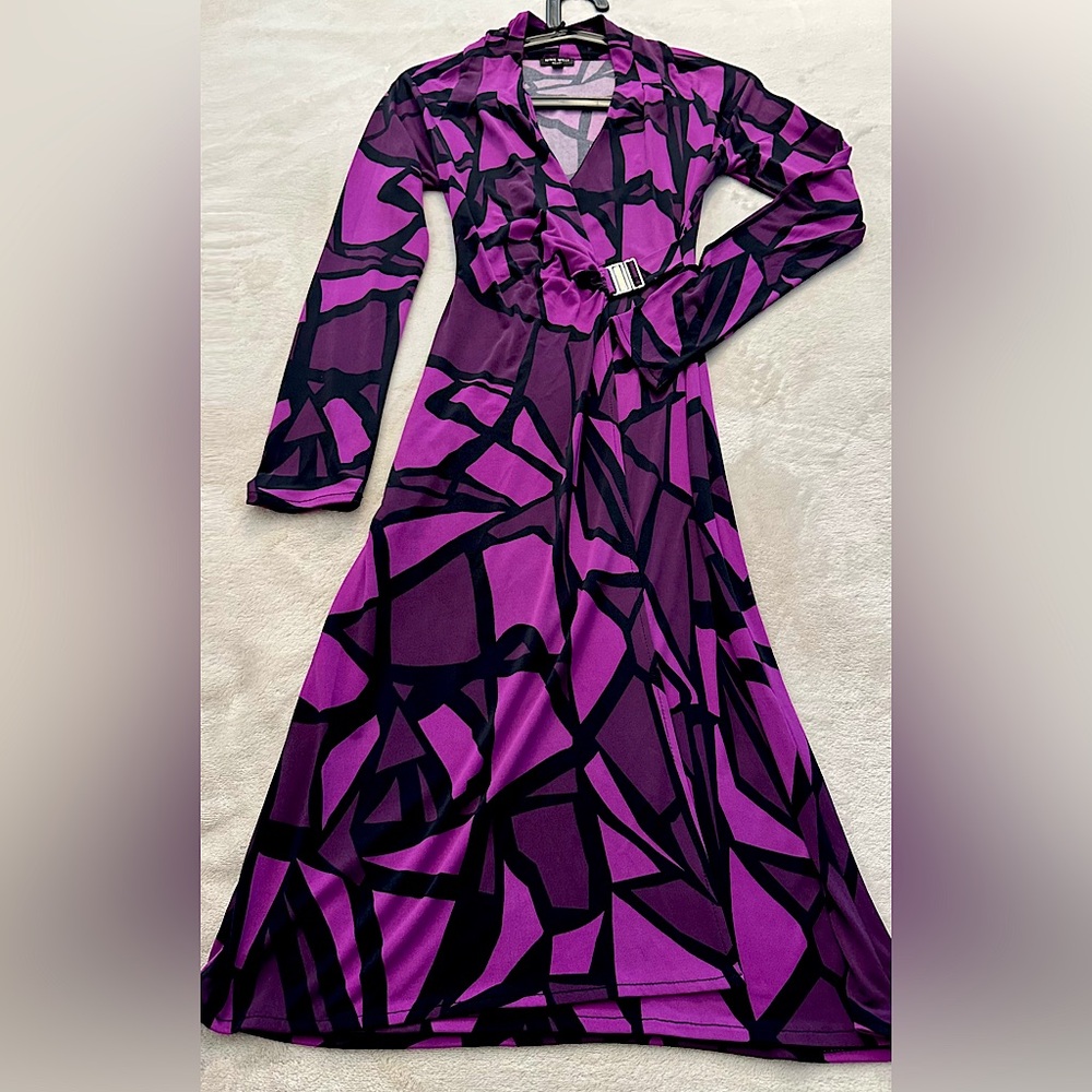 NineWest plum/magenta, petite PP.. Formal/semi-casual. Perfect for the holidays